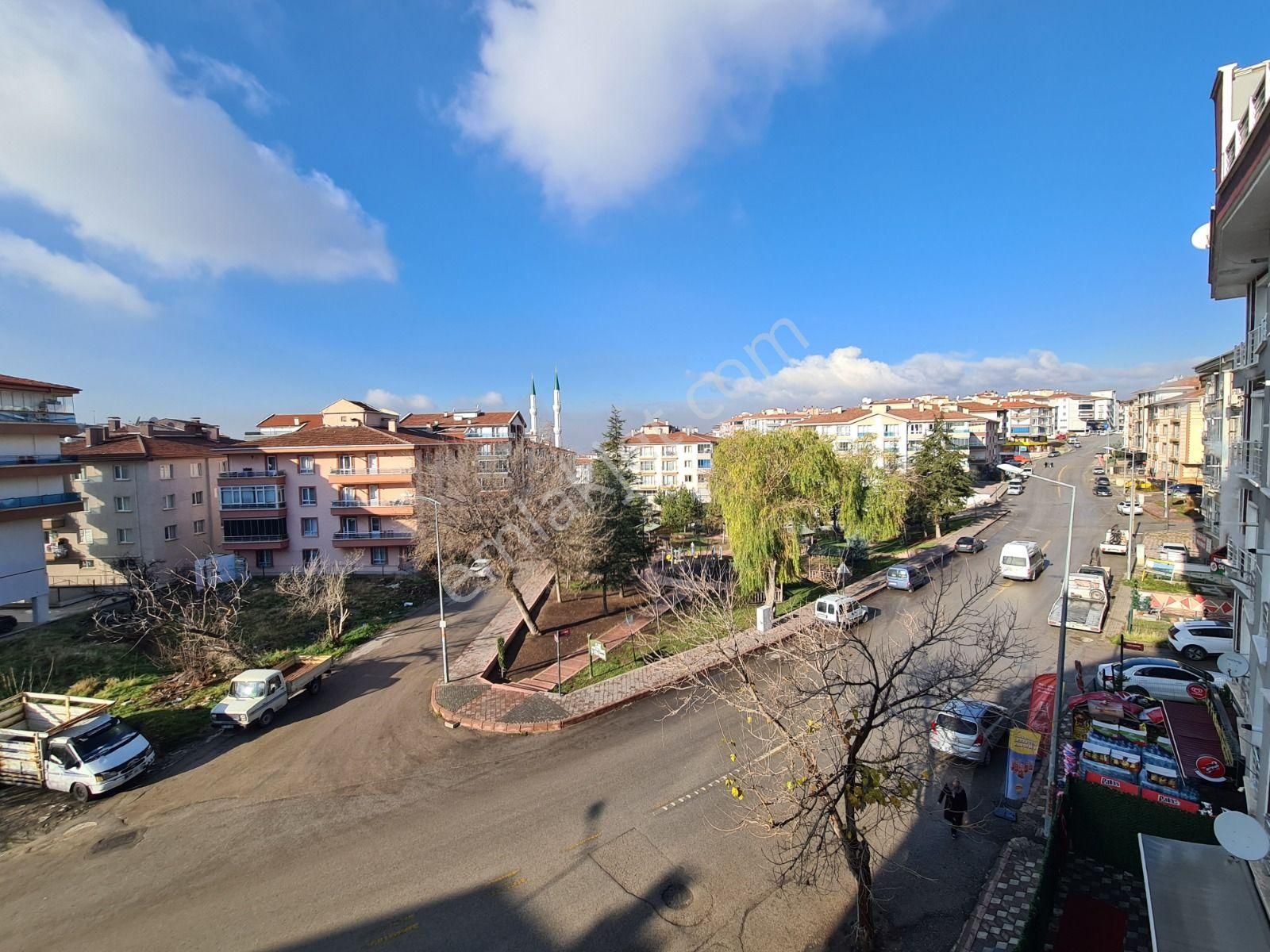 Yükseltepe Cadde Üzeri Park Manzaralı Güneşe Komşu Kiralık 3+1