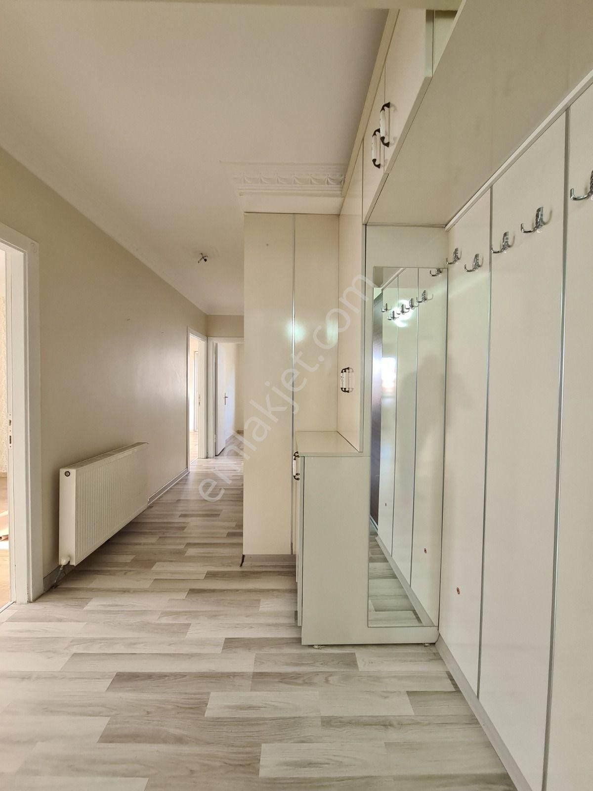 Yükseltepe Cadde Üzeri Park Manzaralı Güneşe Komşu Kiralık 3+1 - Görsel 19