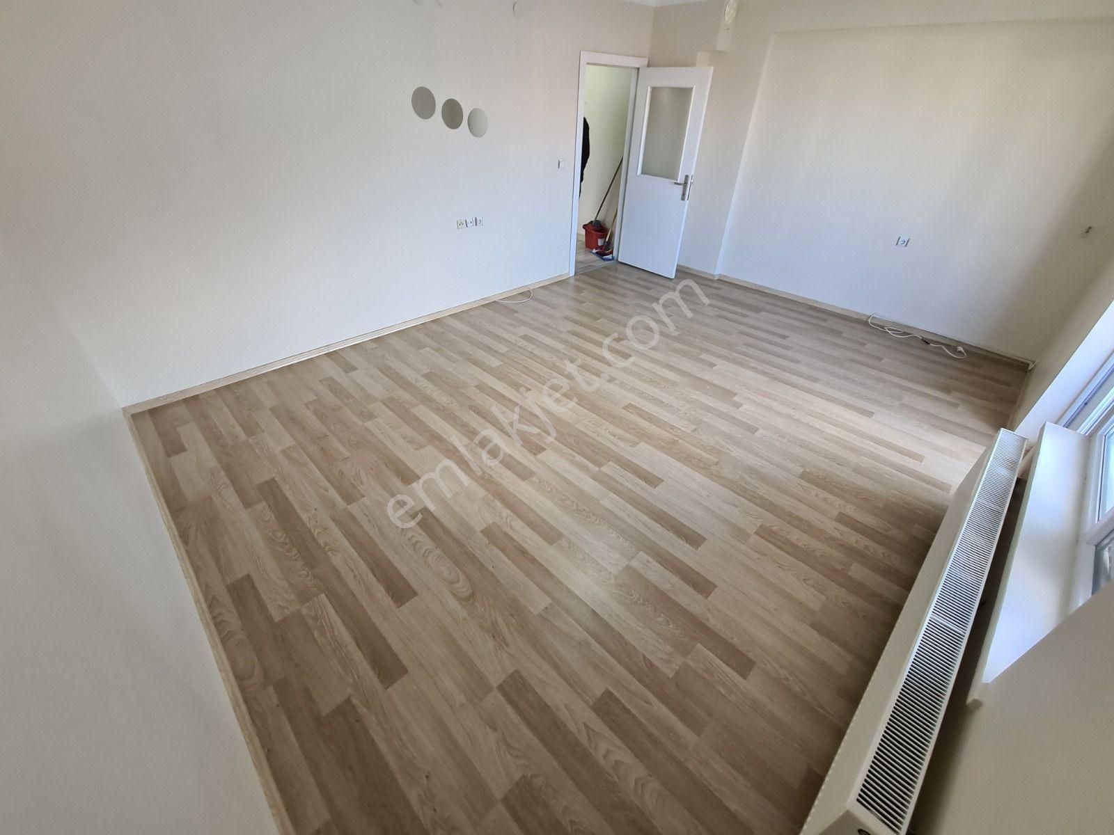 Yükseltepe Cadde Üzeri Park Manzaralı Güneşe Komşu Kiralık 3+1 - Görsel 13