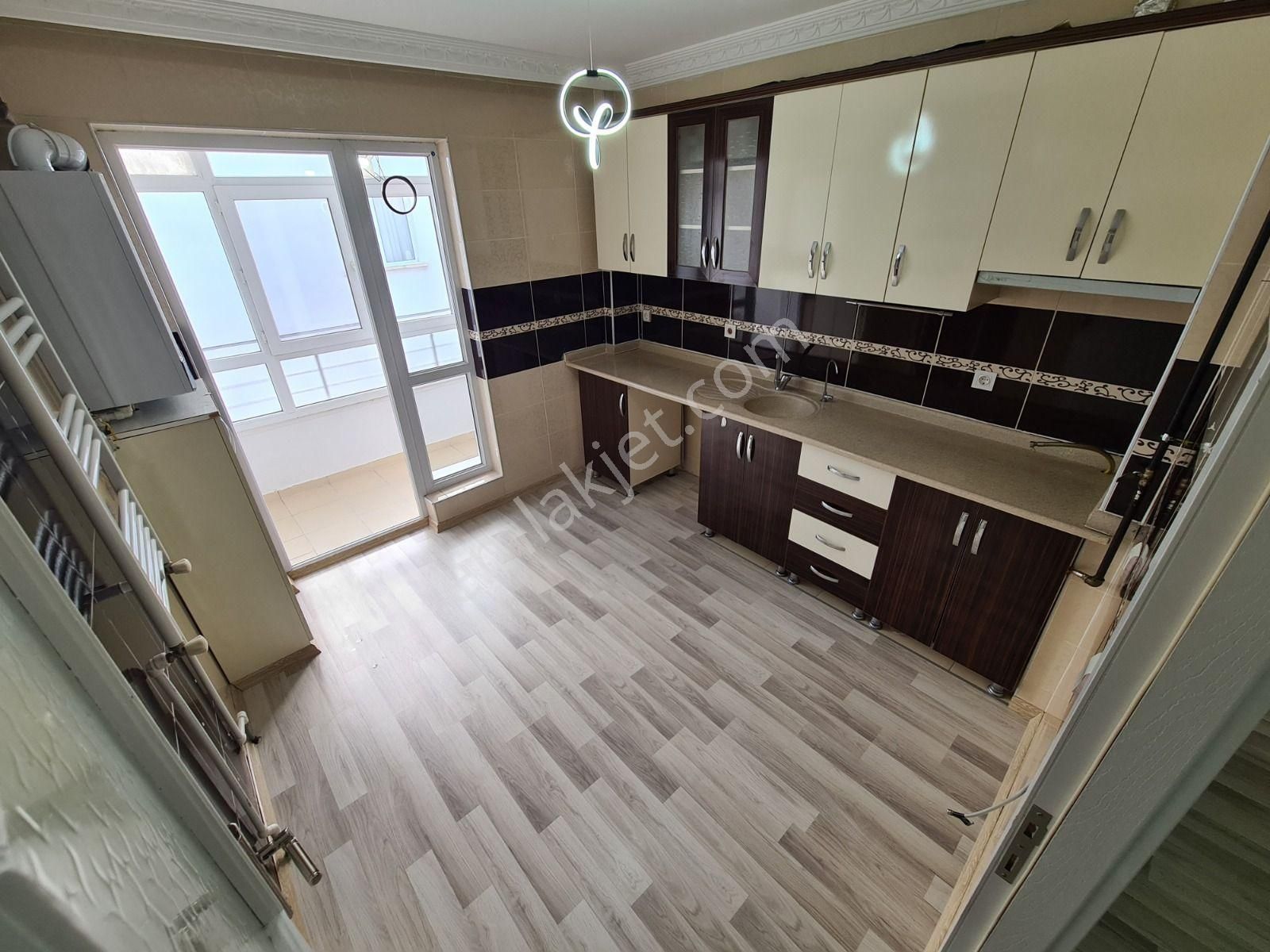 Yükseltepe Cadde Üzeri Park Manzaralı Güneşe Komşu Kiralık 3+1 - Görsel 3