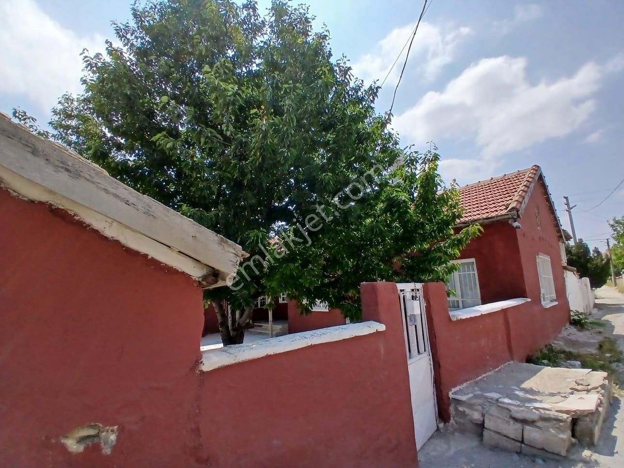 Akçay Emlak'tan Akşehir Yeni Mahalle Sevgi Rehabilitasyon Karşısı Satılık Müstakil Ev - Görsel 5