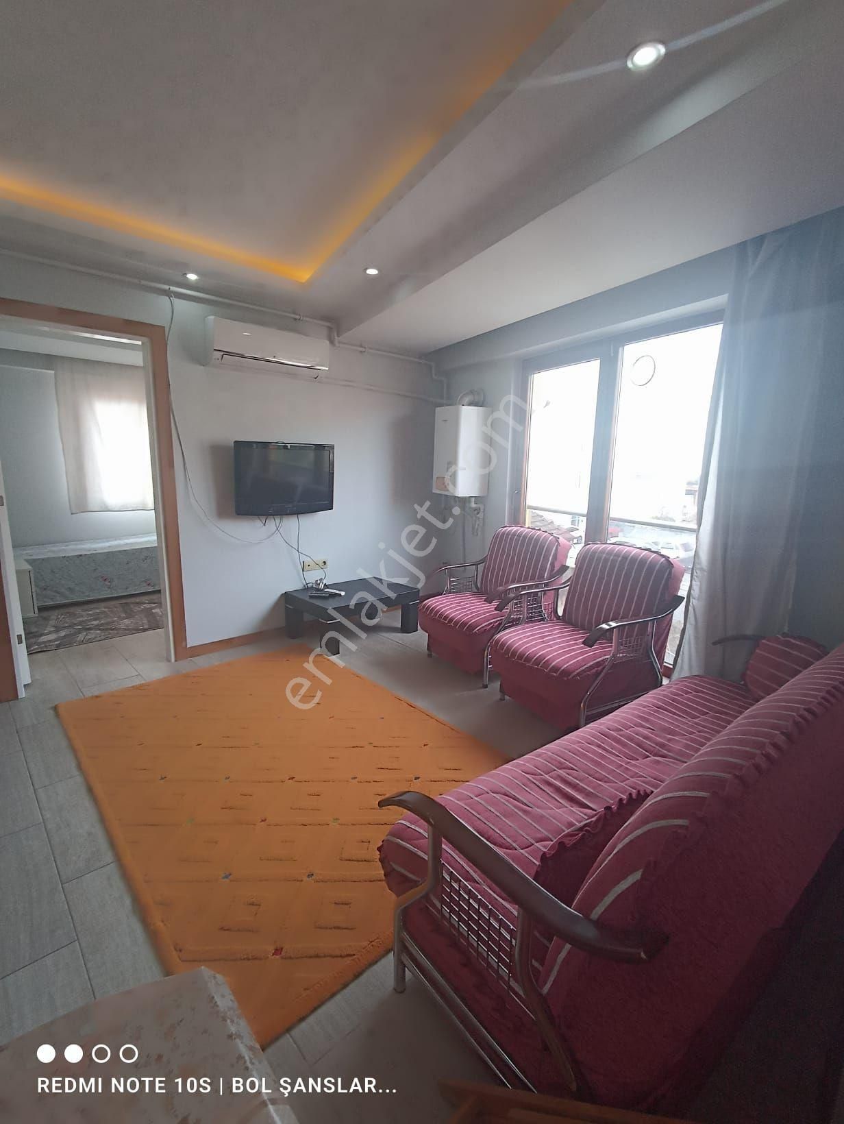 Pelitlibağ Mevkisinde Balkonlu 1+1 Kiralık Apart - Görsel 3