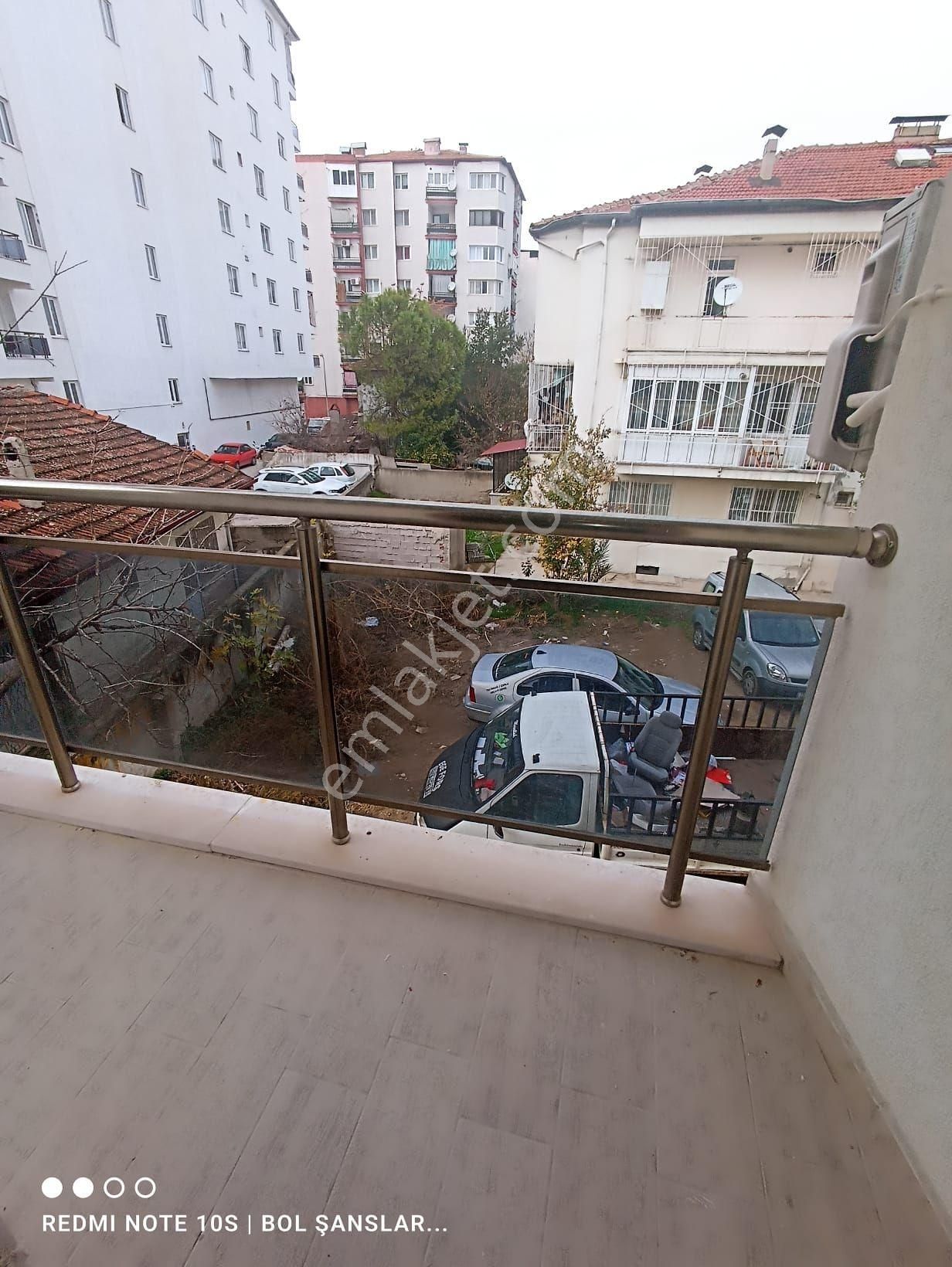 Pelitlibağ Mevkisinde Balkonlu 1+1 Kiralık Apart - Görsel 7
