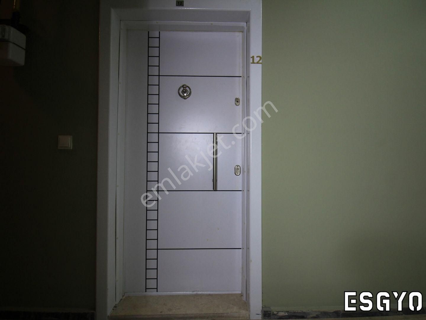 Esgyo'dan Adalar Mevki Mükemmel Konumda 2+0 Ayrı Mutfaklı Daire - Görsel 5