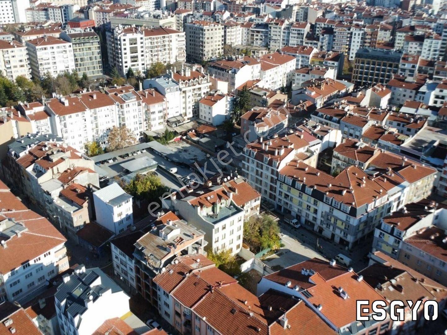 Esgyo'dan Adalar Mevki Mükemmel Konumda 2+0 Ayrı Mutfaklı Daire - Görsel 24