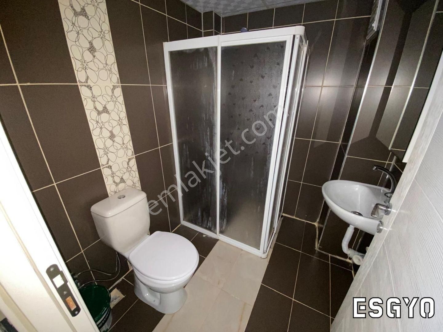 Esgyo'dan Adalar Mevki Mükemmel Konumda 2+0 Ayrı Mutfaklı Daire - Görsel 15