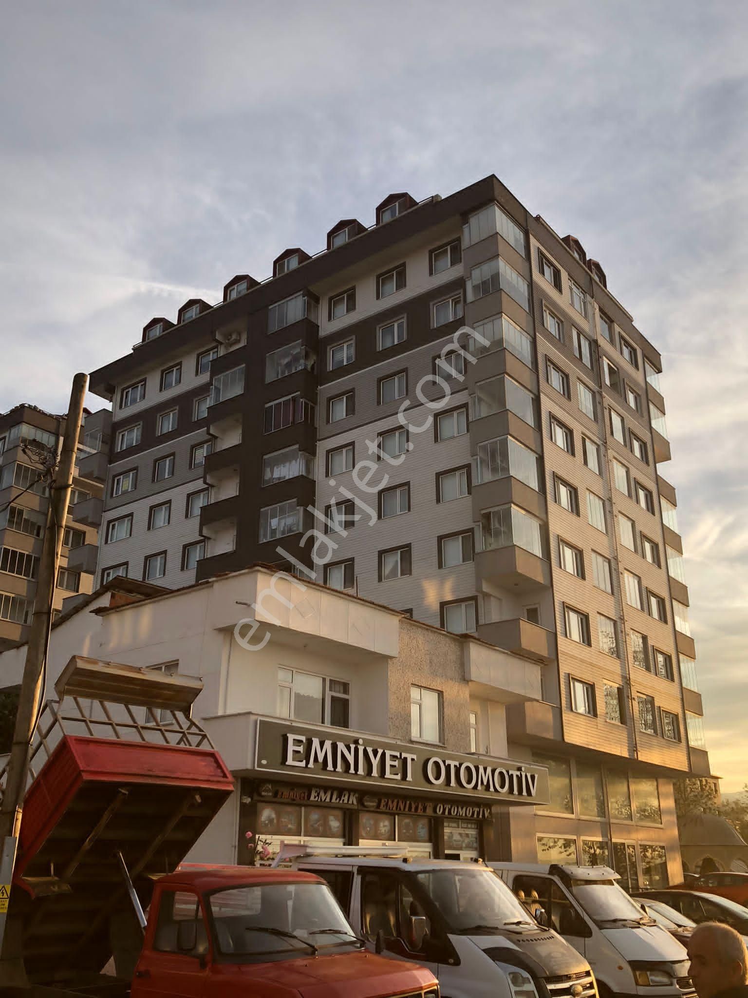 Vakfıkebir Kirazlık Mahallesinde Lüks Sitede 7. Kat Geniş 3+1 Daire – 125 M² - Görsel 2