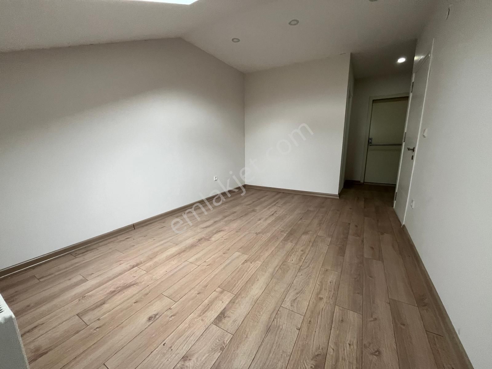 Küçükyalı Çınar Sahilde Deniz Manzaralı 4+1 Dubleks - Görsel 4