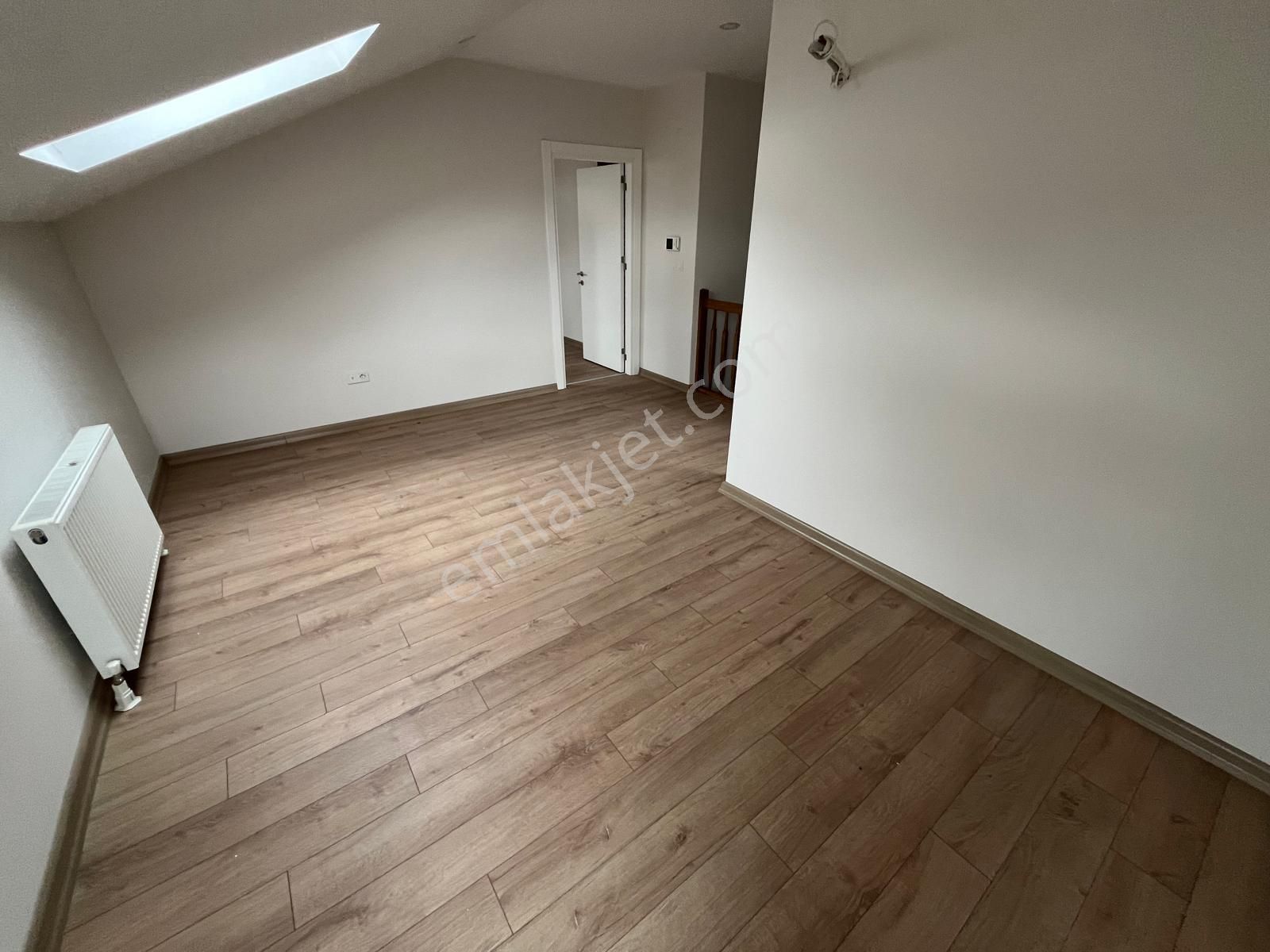 Küçükyalı Çınar Sahilde Deniz Manzaralı 4+1 Dubleks - Görsel 15