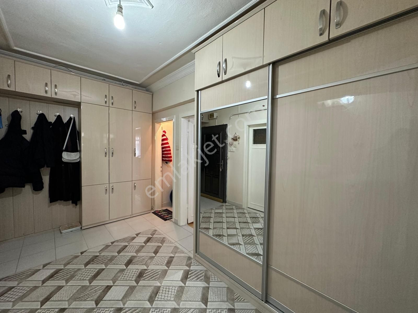 Demetevlerde,asansörlü,metro Yakını,satılık 3+1 Daire - Görsel 27