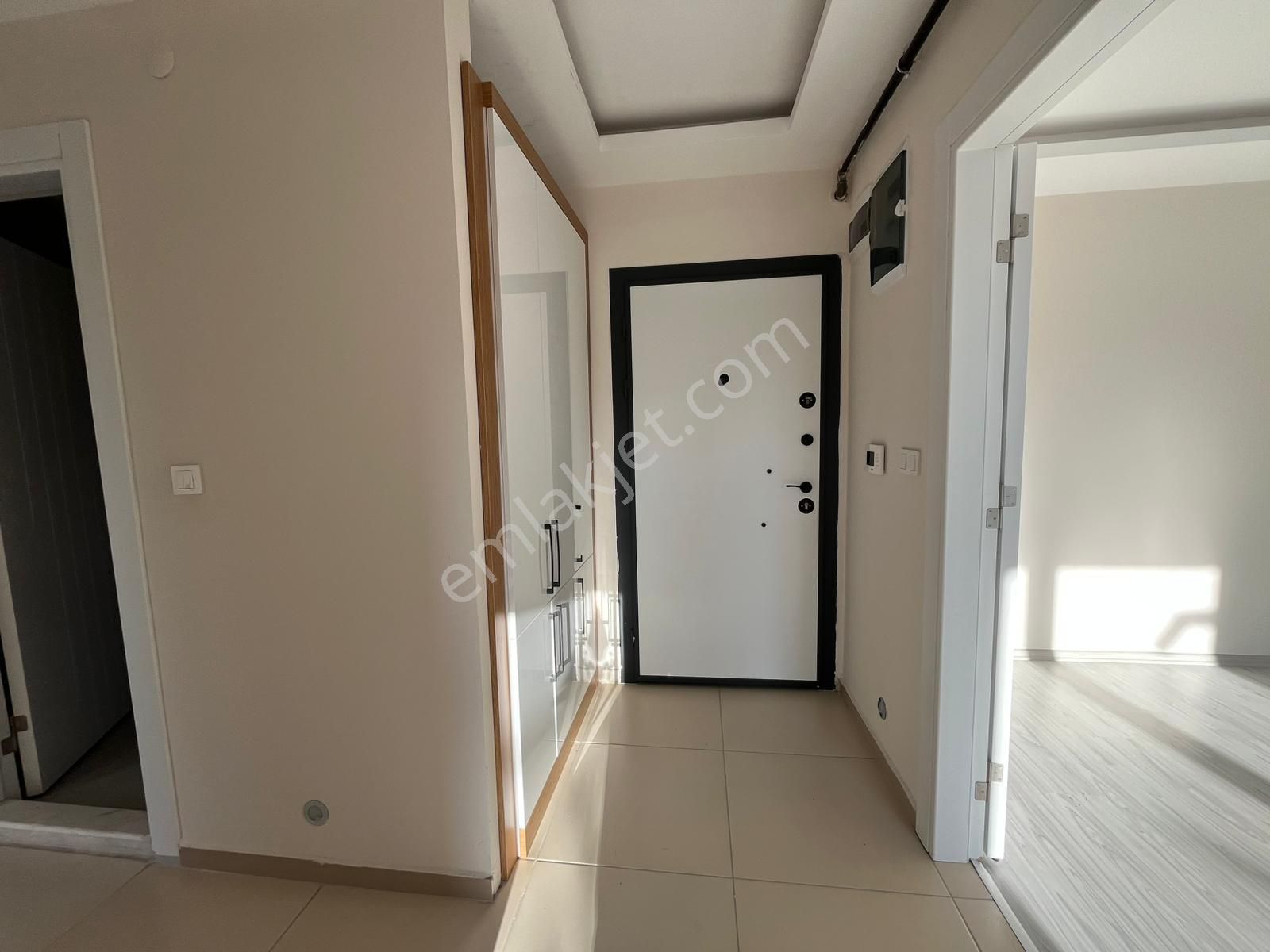 Seferihisar Camikebir – Gözsüzler Caddesinde Havuzlu Sitede Lüks Daire - Görsel 17