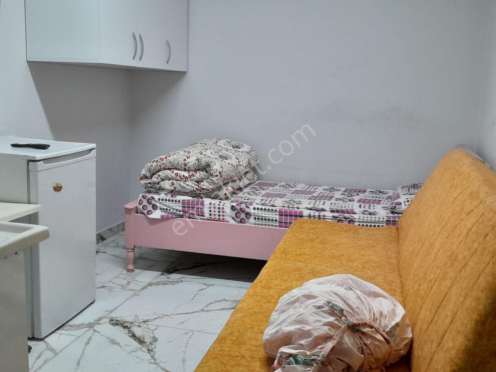 Yeşilyurt Mahallesi Metro İstasyonuna Yakın