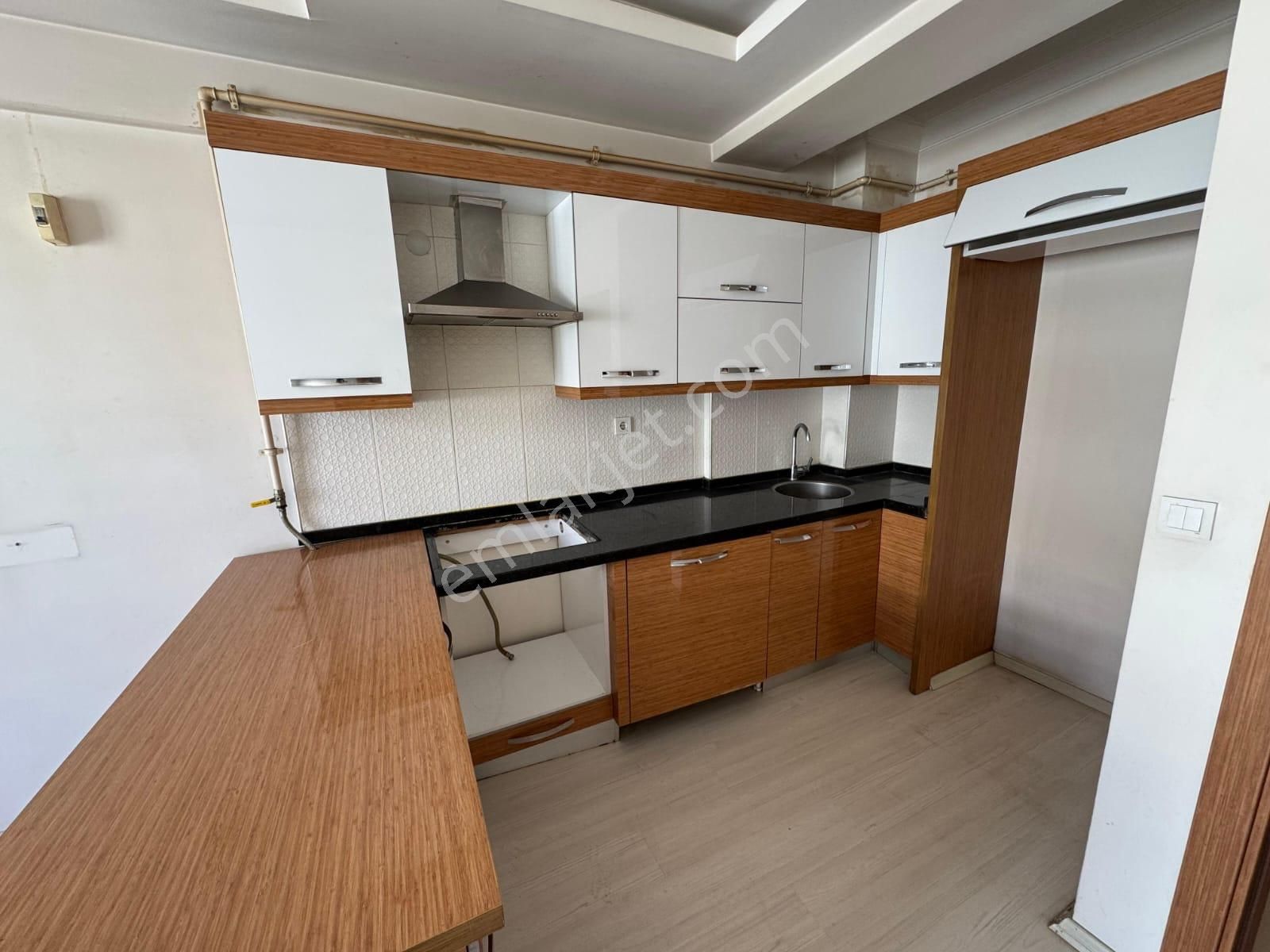 Acill Buca Işıklıpark Yakını 2+1 70m2 Dgazlı Açık Mutfak Satılık Daire - Görsel 4