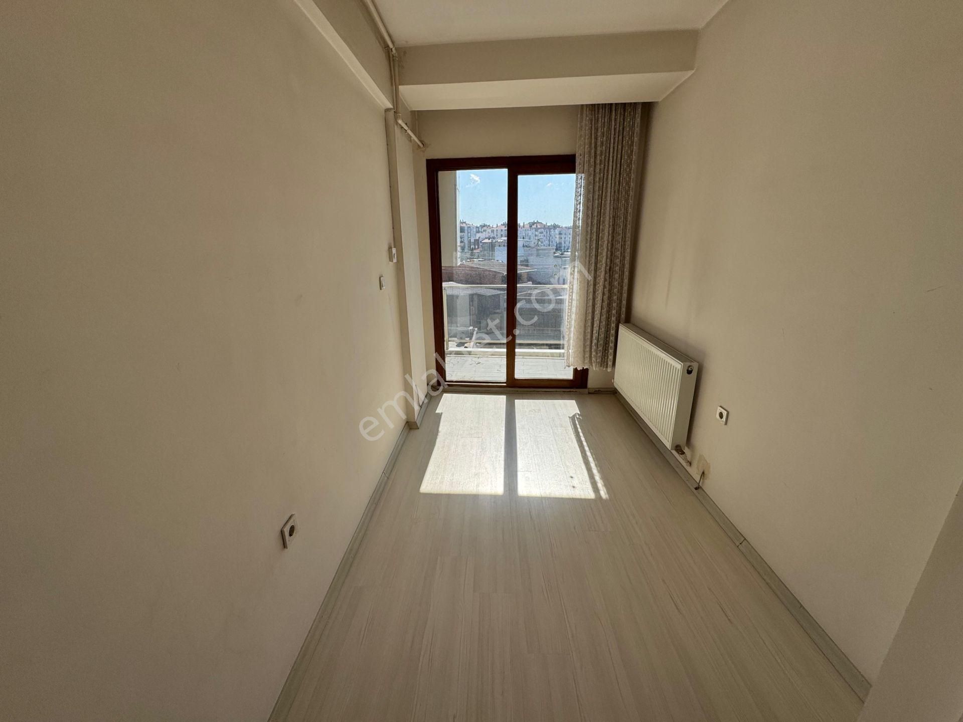 Acill Buca Işıklıpark Yakını 2+1 70m2 Dgazlı Açık Mutfak Satılık Daire - Görsel 9