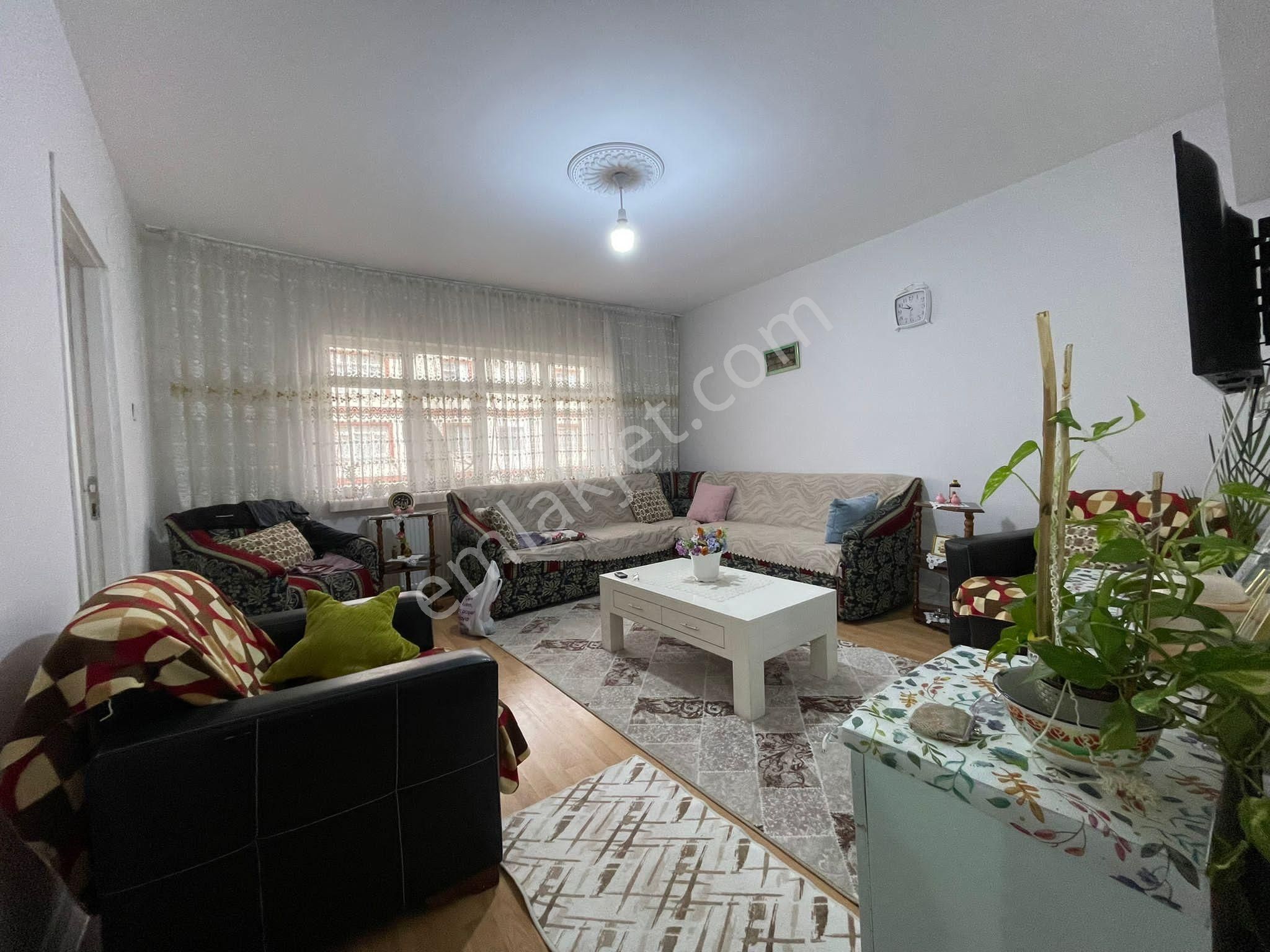 Mareşal Çakmak Mh. 2+1 2.ara Kat'ta Ulaşıma Yakın Daire - Görsel 7