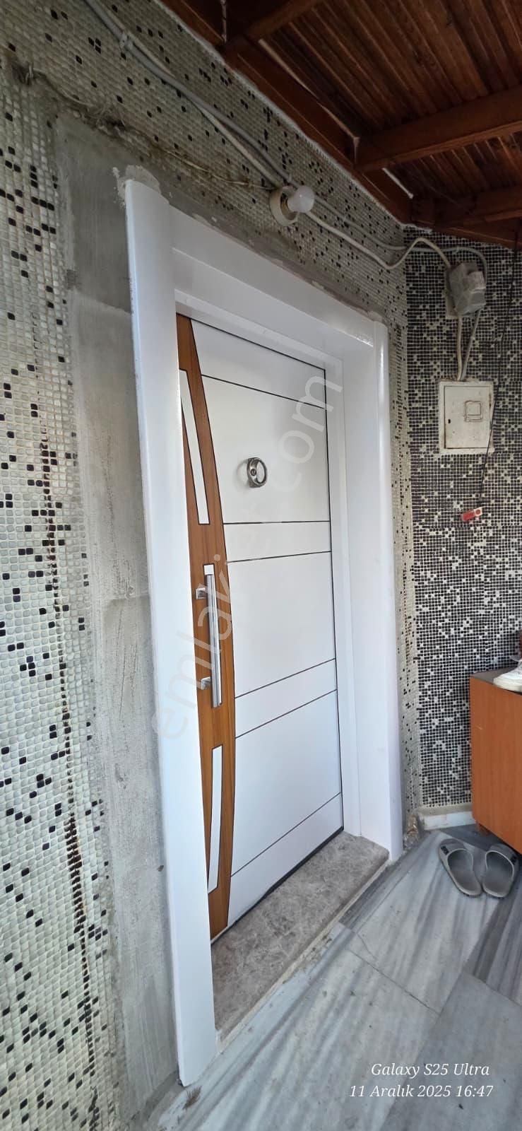 İstanbul / Silivri / Gümüşyaka Mh.acil Satılık Denize 300 Metre 4 Katlı Müstakil Bina Bahçeli - Görsel 2