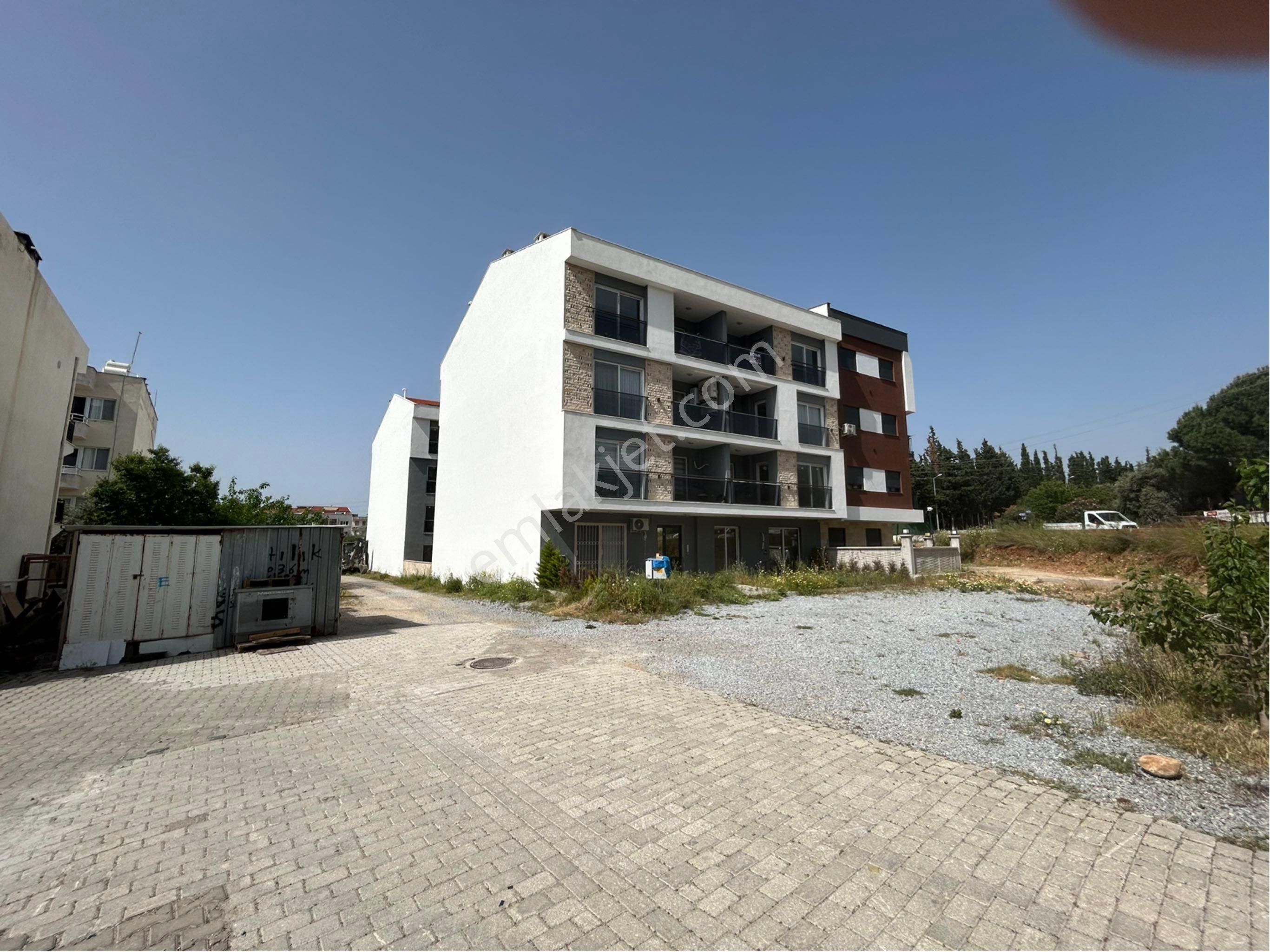 Davutlar Merkezde Havuzlu Kiralık 1+1 Daire - Görsel 21