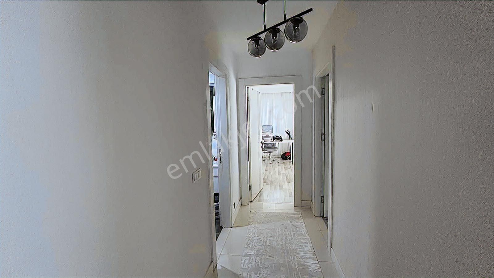 Güzeloluk Mah.de Havuzlu Sitede E.banyolu Satılık 3+1 Daire - Görsel 32