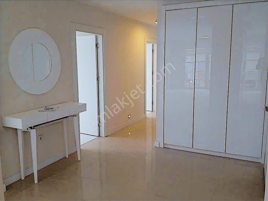Güzeloluk Mah.de Havuzlu Sitede E.banyolu Satılık 3+1 Daire - Görsel 6