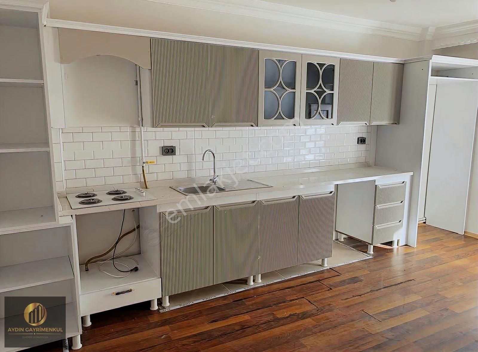 Terminal Caddesi Ana Bulvarda İçi Sıfır Yapılı Satılık Lüks Dair - Görsel 7