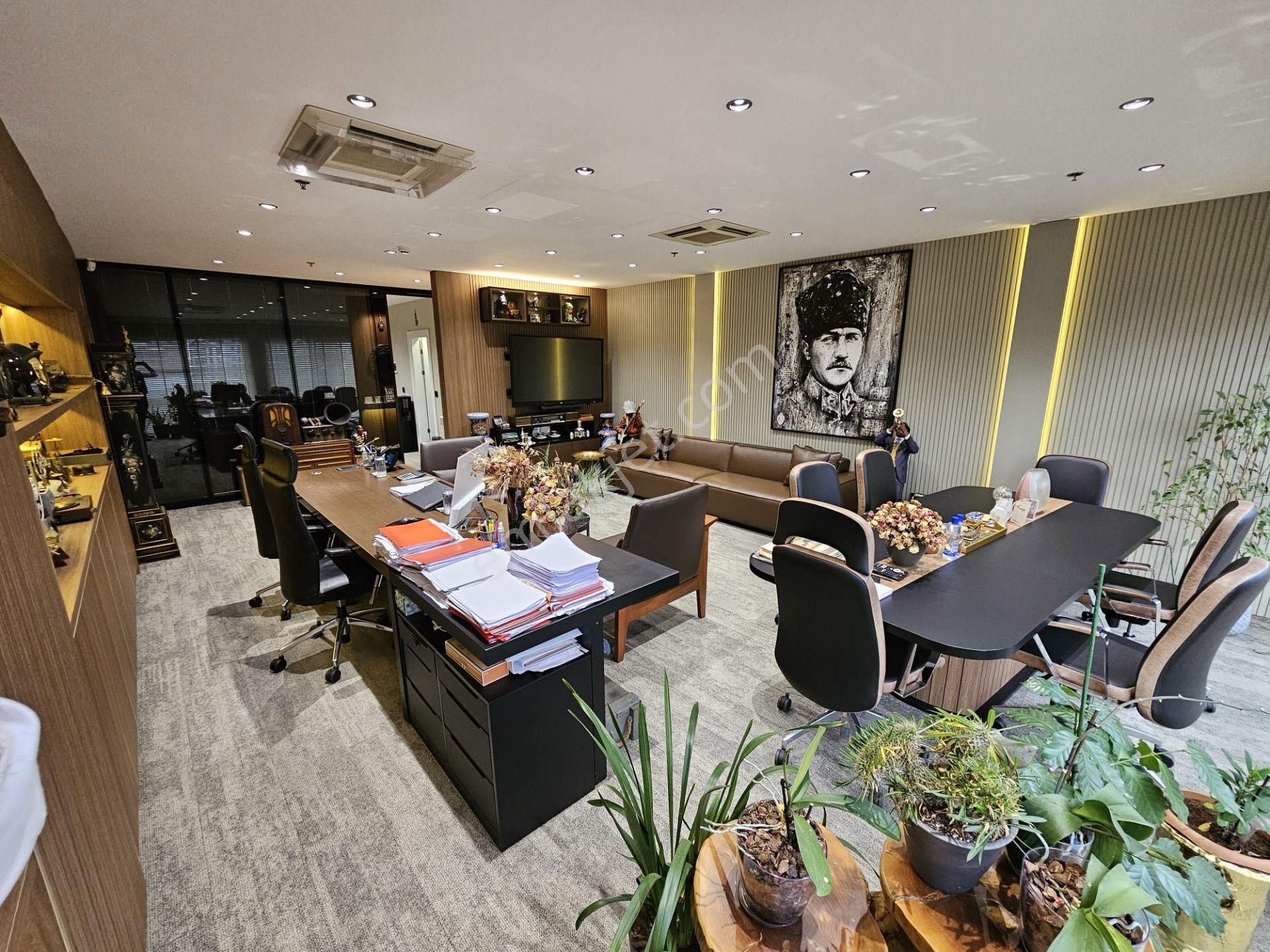 Ofistanbul Plaza'da Özel Tasarımlı Ve Full Otomasyonlu 95m2 Satılık 1+1 Ofis - Görsel 25