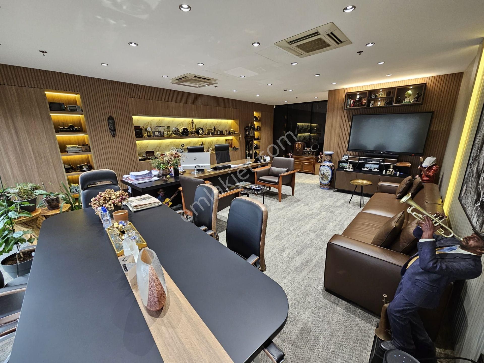 Ofistanbul Plaza'da Özel Tasarımlı Ve Full Otomasyonlu 95m2 Satılık 1+1 Ofis - Görsel 24