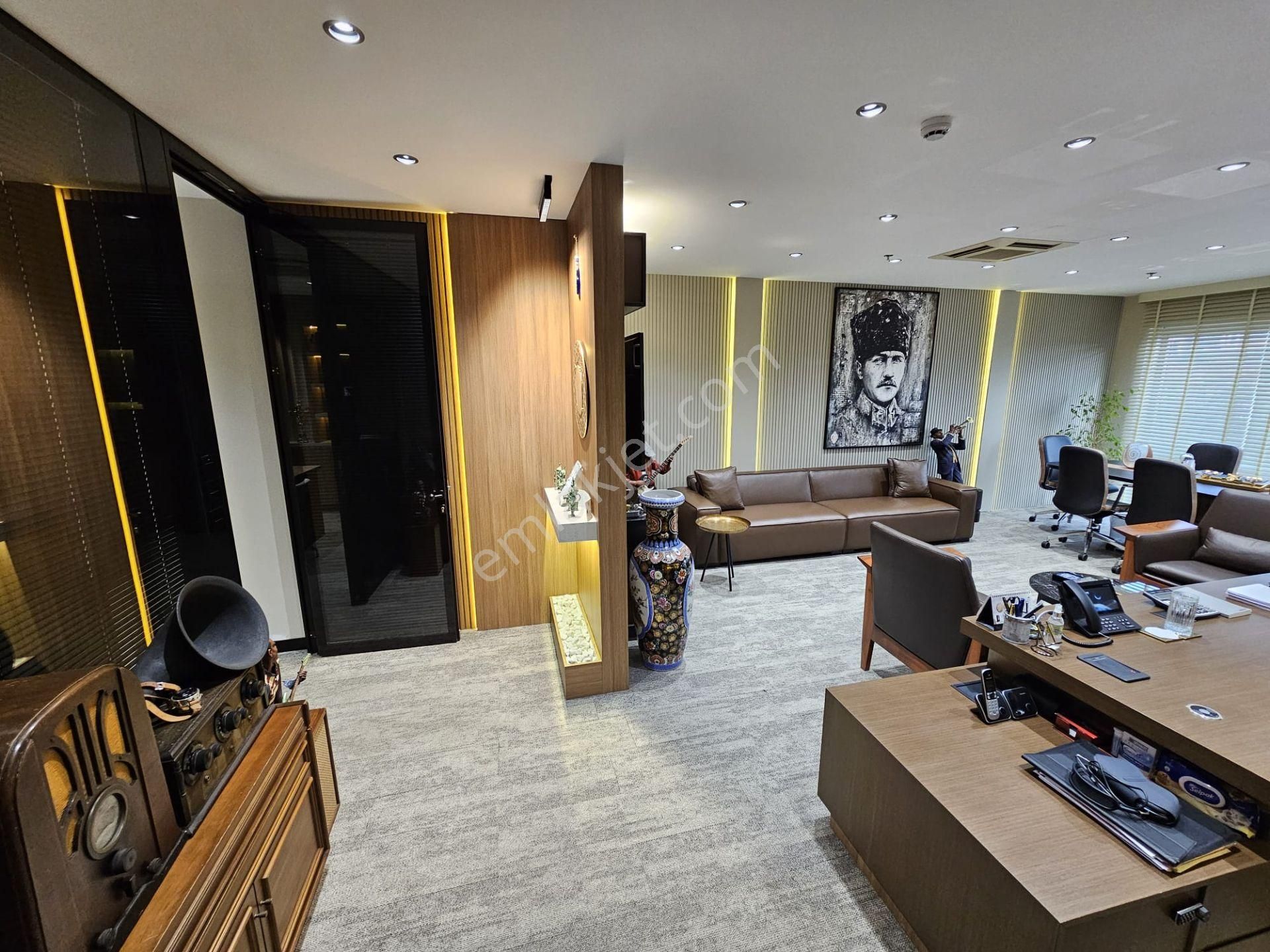 Ofistanbul Plaza'da Özel Tasarımlı Ve Full Otomasyonlu 95m2 Satılık 1+1 Ofis - Görsel 22