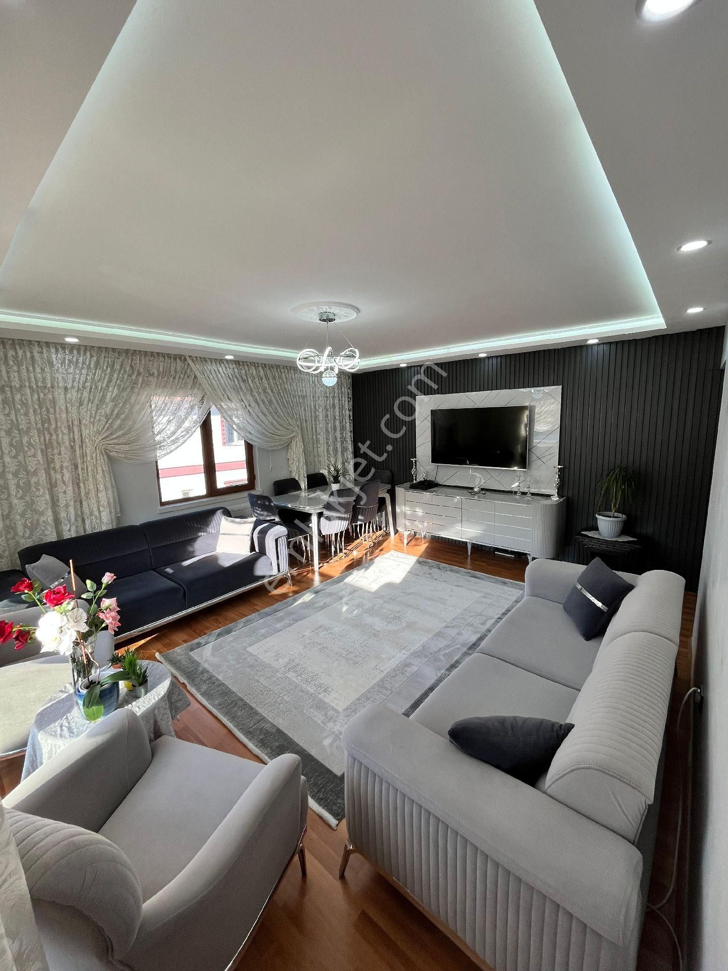 Sahibinden Satılık Lüks Yapılı Oldukça Geniş 3+1 Net 135 M2 Daire