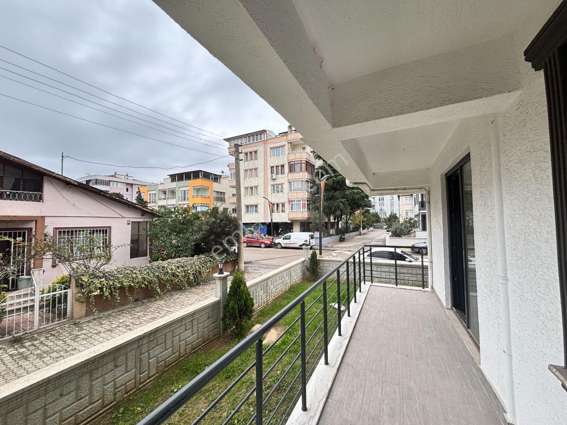 Çiftlikköy Sahil Mahallesi Kiralık 2+1 Giriş Kat - Görsel 15