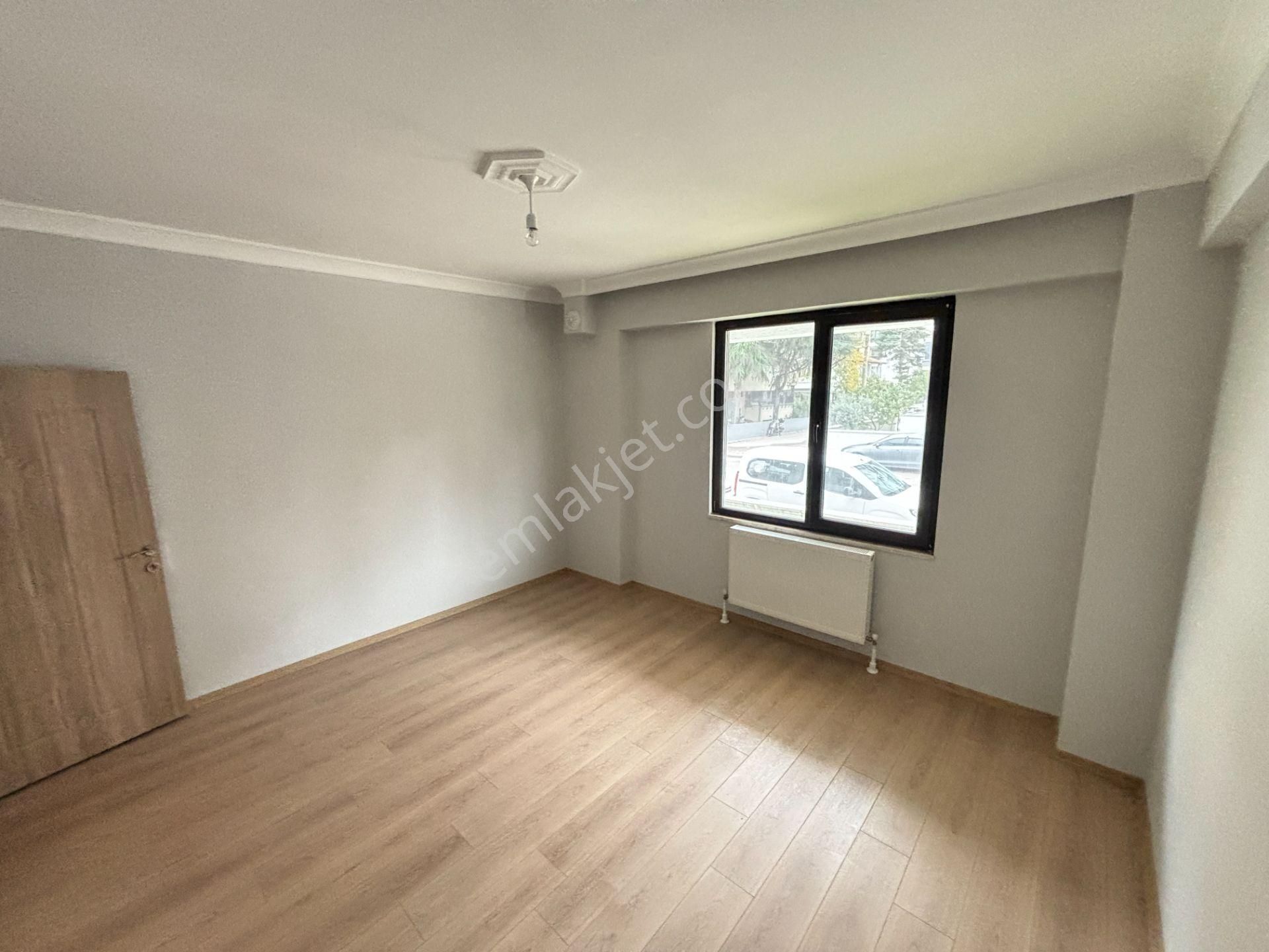 Çiftlikköy Sahil Mahallesi Kiralık 2+1 Giriş Kat - Görsel 12