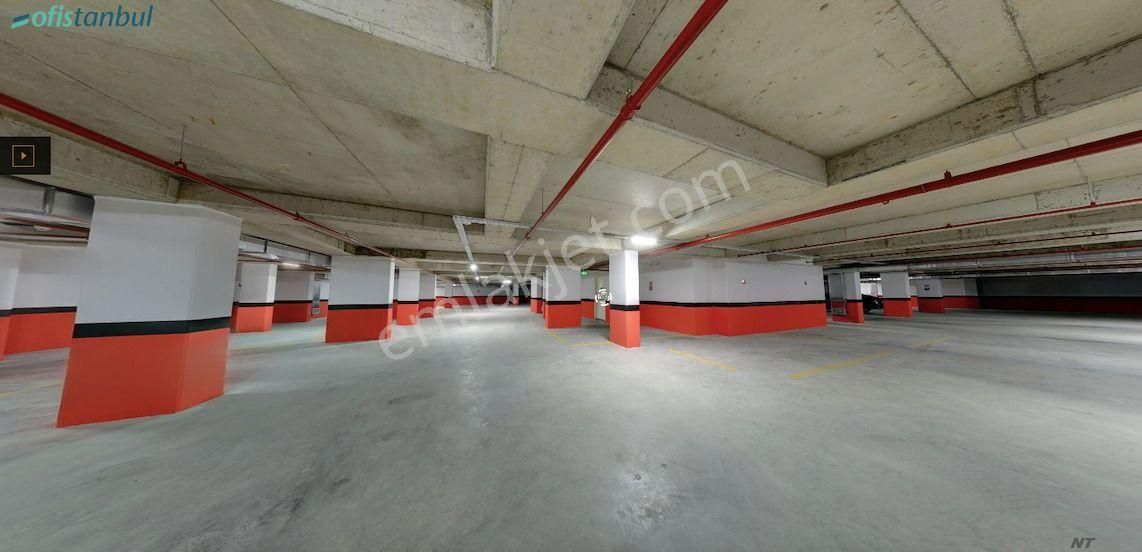 Maltepe Ofistanbul Plaza'da Özel Dekorasyonlu Kdv'li 180m2 Satılık 1+1 Ofis - Görsel 4