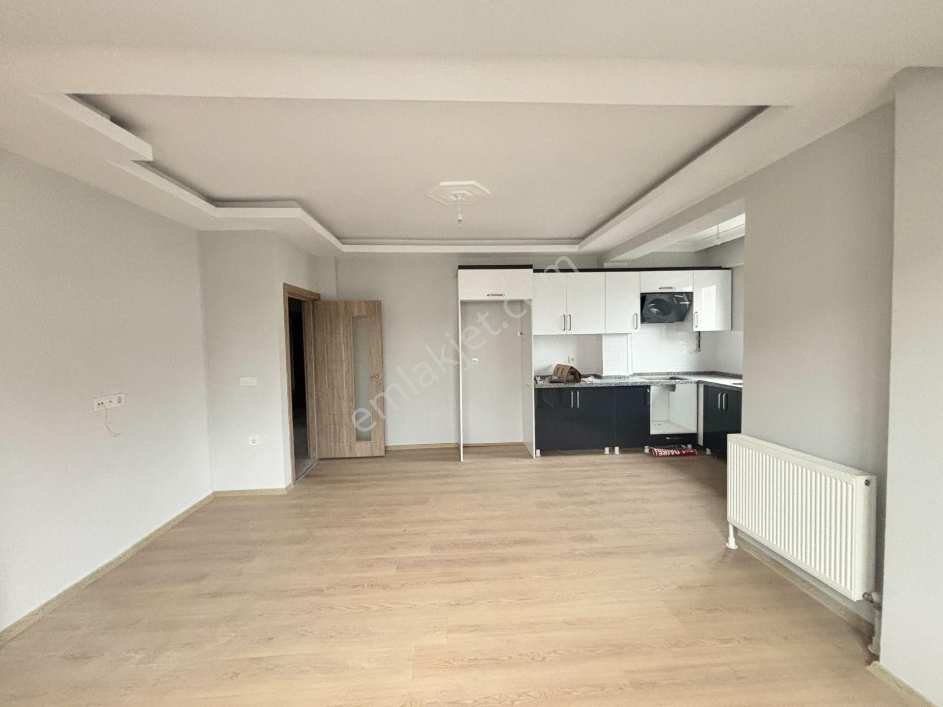 Çiftlikköy Sahil Mahallesi Kiralık 3+1 Ara Kat Daire - Görsel 4