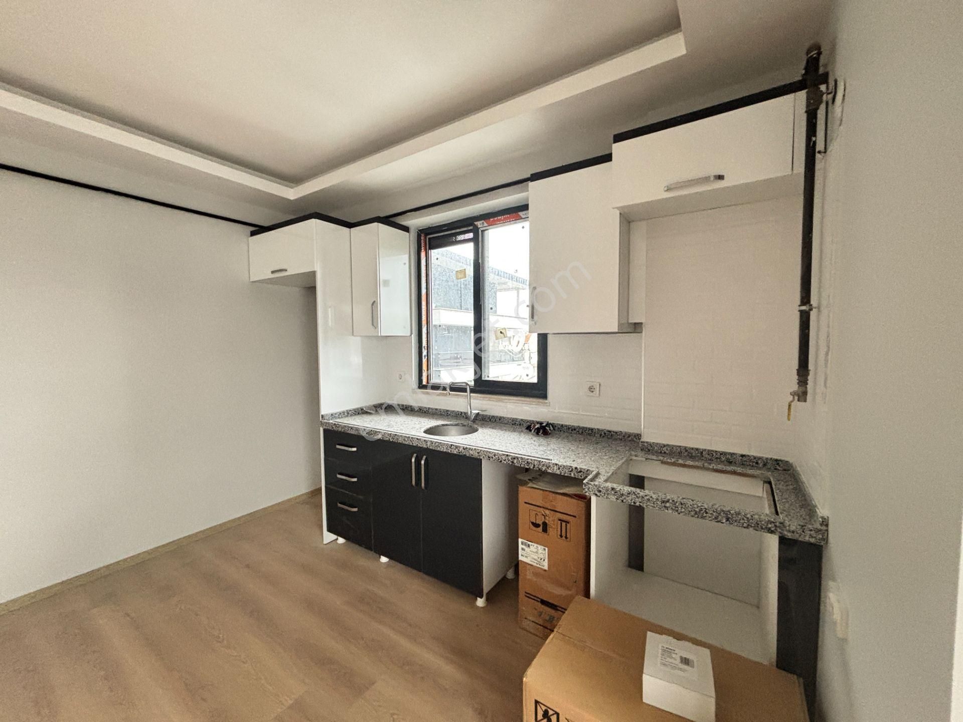 Çiftlikköy Sahil Mahallesi Kiralık 3+1 Üst Kat Daire - Görsel 2