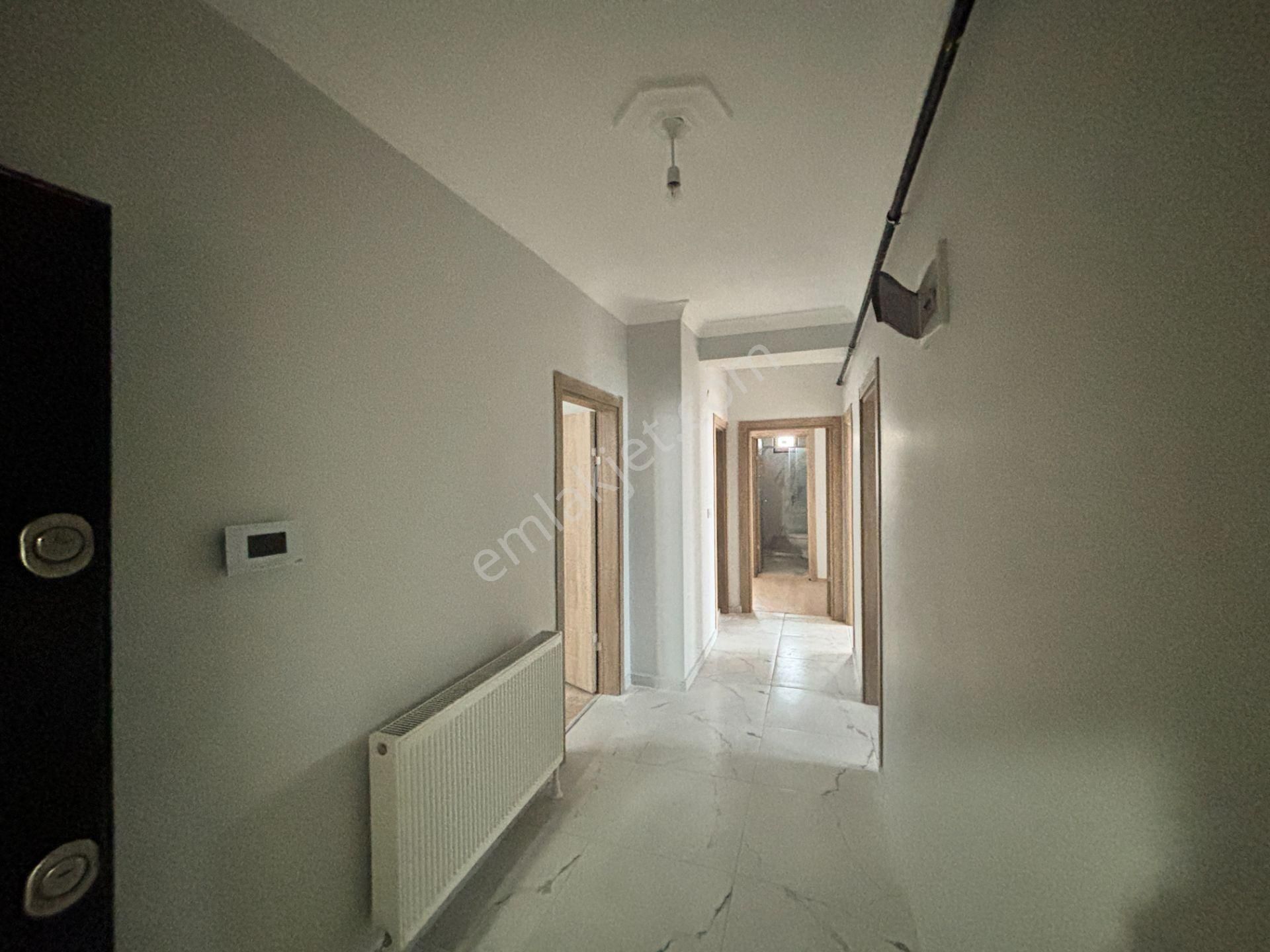 Çiftlikköy Sahil Mahallesi Kiralık 3+1 Üst Kat Daire - Görsel 4
