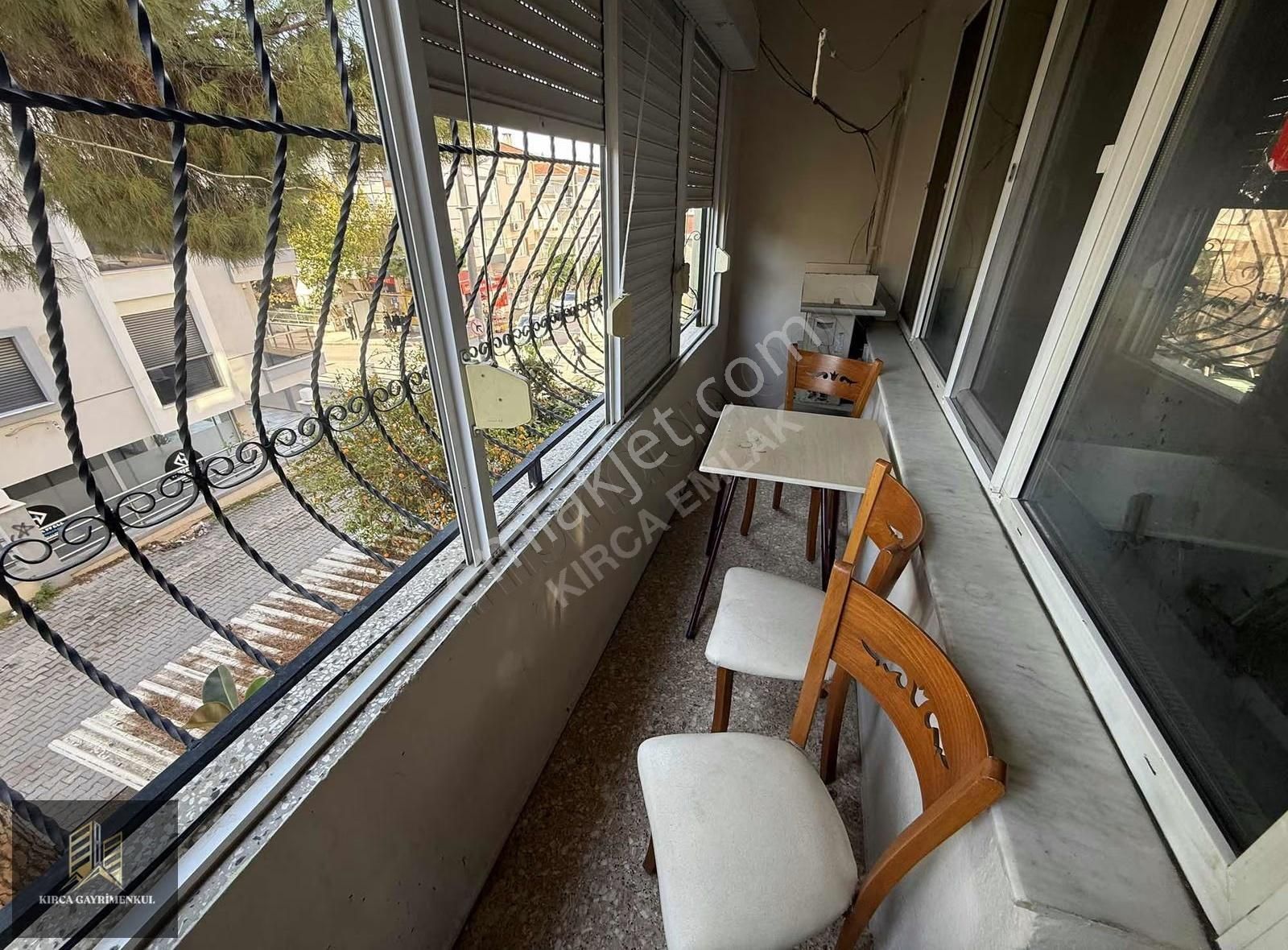 Kırca Emlak'tan Menderes Mah. 3+1 Kiralık Daire - Görsel 8