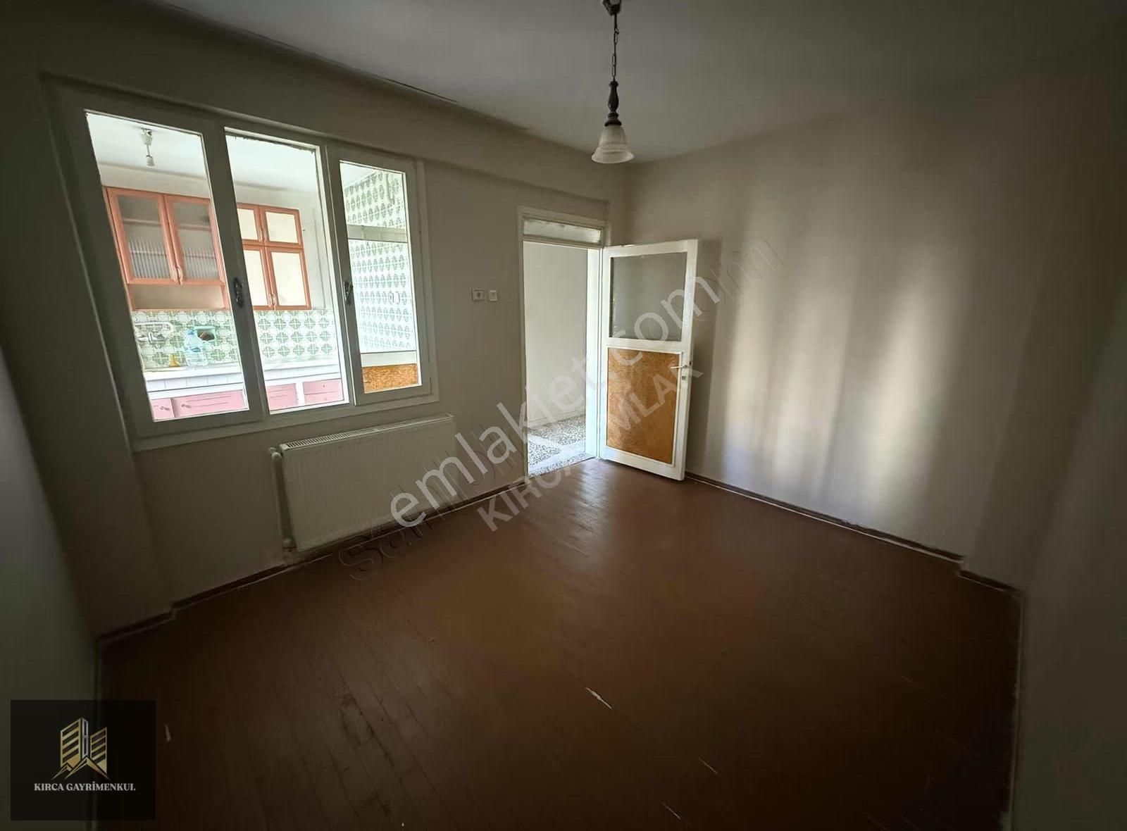 Kırca Emlak'tan Menderes Mah. 3+1 Kiralık Daire - Görsel 4