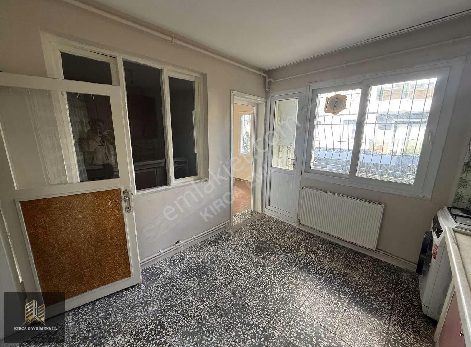 Kırca Emlak'tan Menderes Mah. 3+1 Kiralık Daire - Görsel 10