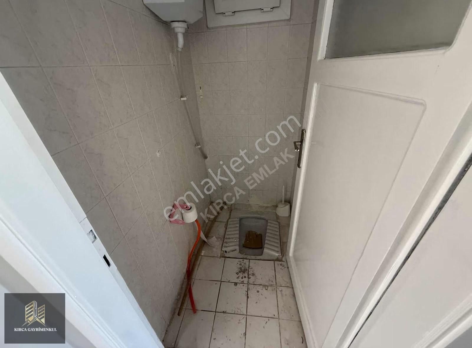 Üçkuyular Meydanı Yakını Kiralık 2+1 Doğalgazlı Daire - Görsel 12