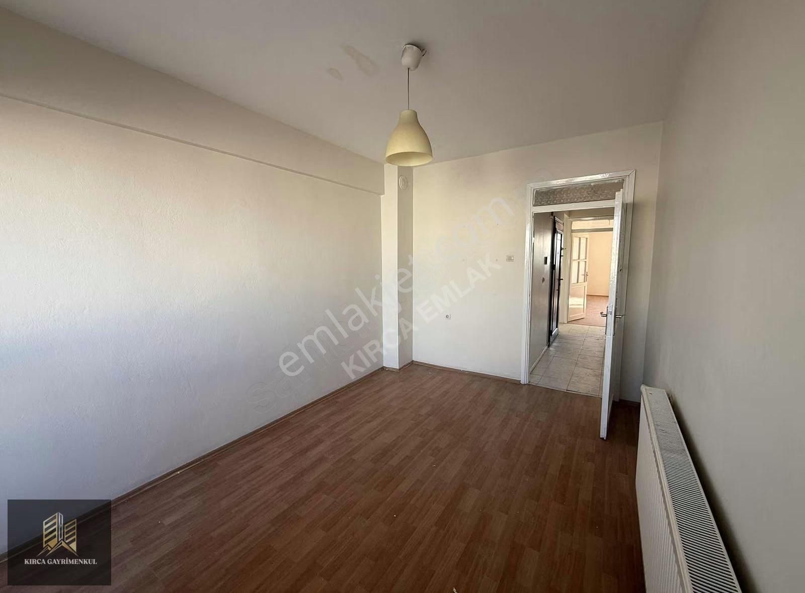 Üçkuyular Meydanı Yakını Kiralık 2+1 Doğalgazlı Daire - Görsel 5