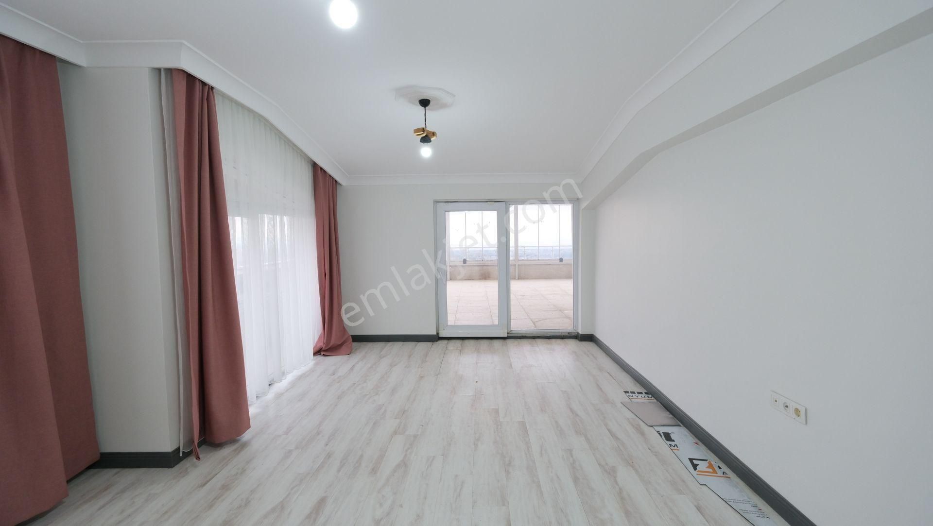 Keklikpınarı Malazgirt Mh. İçi Yapılı Satılık 5+1 Çatı Dubleks - Görsel 15