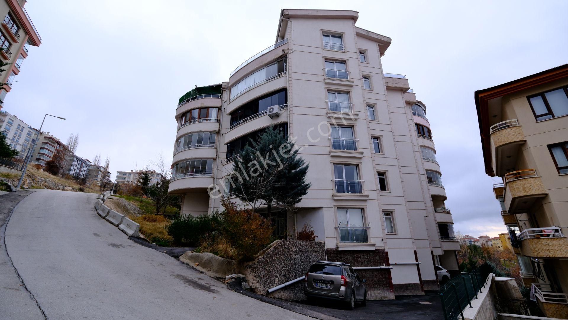 Keklikpınarı Malazgirt Mh. İçi Yapılı Satılık 5+1 Çatı Dubleks - Görsel 2