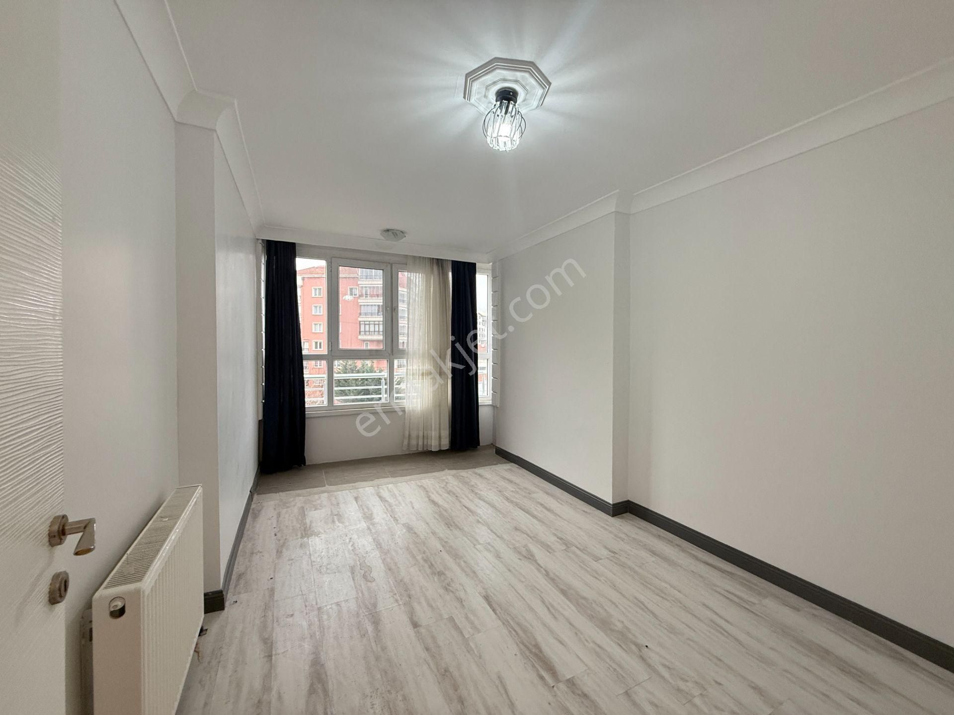 Keklikpınarı Malazgirt Mh. İçi Yapılı Satılık 5+1 Çatı Dubleks - Görsel 24