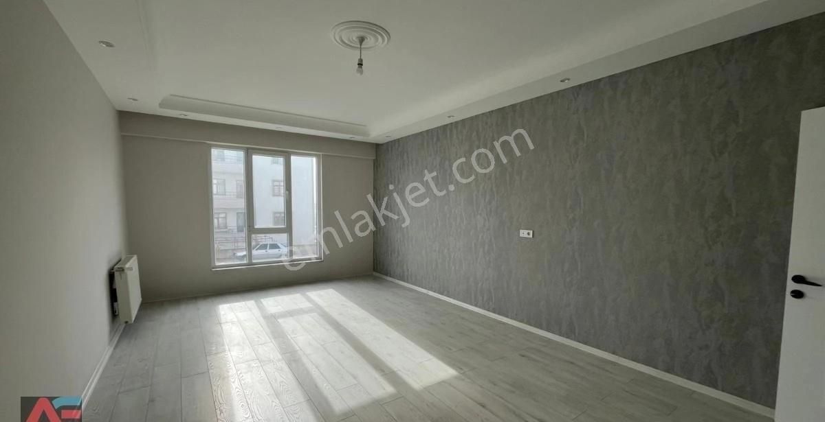 Merkezi Lokasyonlu Şık Ve Muhteşem Tasarımlı 4+1 Satılık Daire - Görsel 11