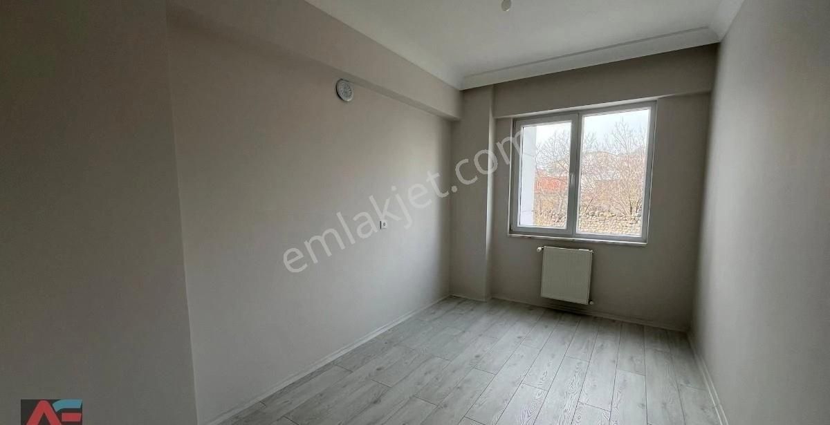 Merkezi Lokasyonlu Şık Ve Muhteşem Tasarımlı 4+1 Satılık Daire - Görsel 3