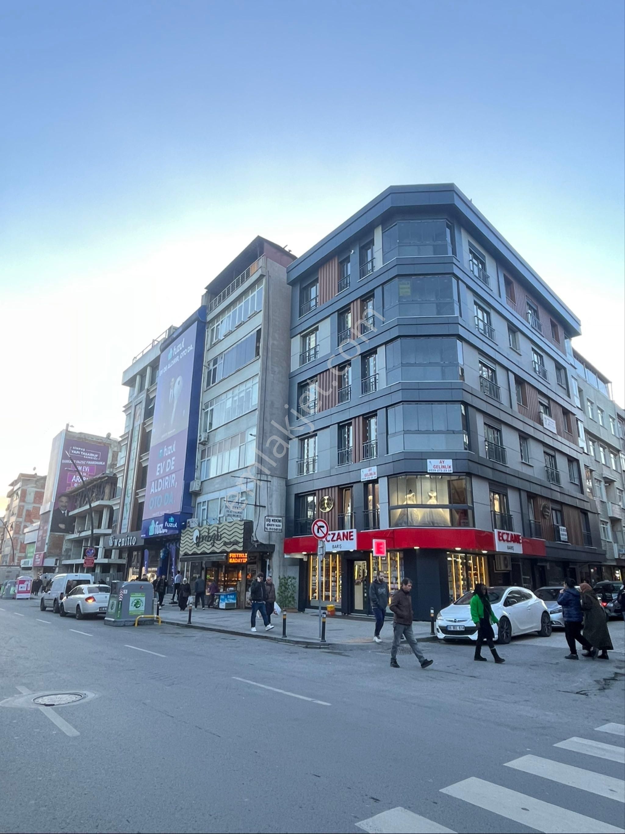 İmren Gayrimenkulden Kiralık 2+1 Arakat Cadde Üstü Yeni Bina