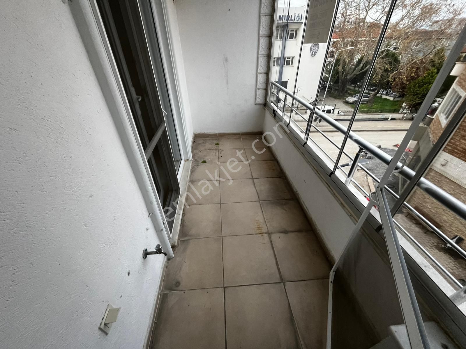 Huzur Dan Çarşı Merkezinde Kiralık 3+1 Daire - Görsel 19