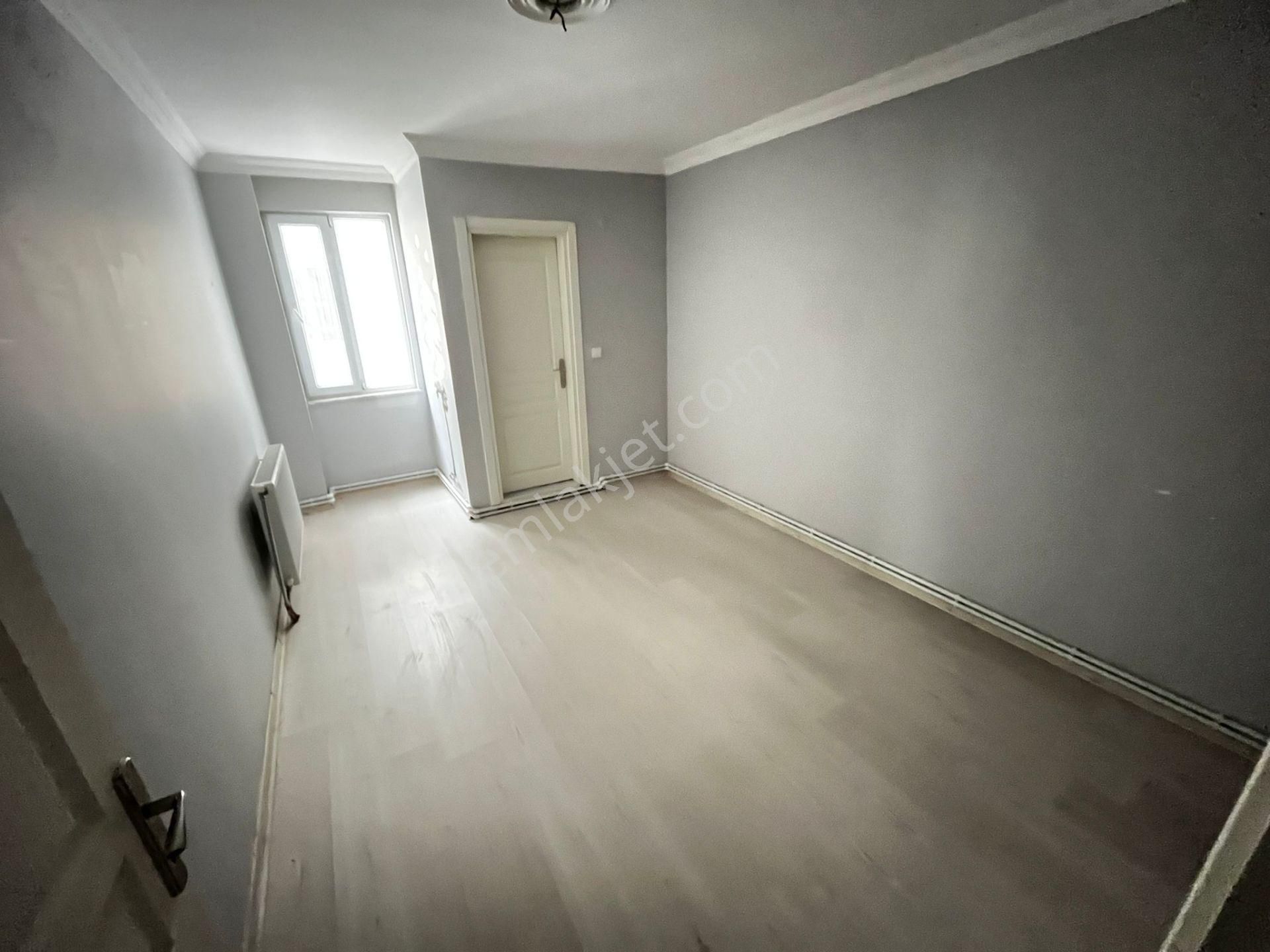 Huzur Dan Çarşı Merkezinde Kiralık 3+1 Daire - Görsel 12