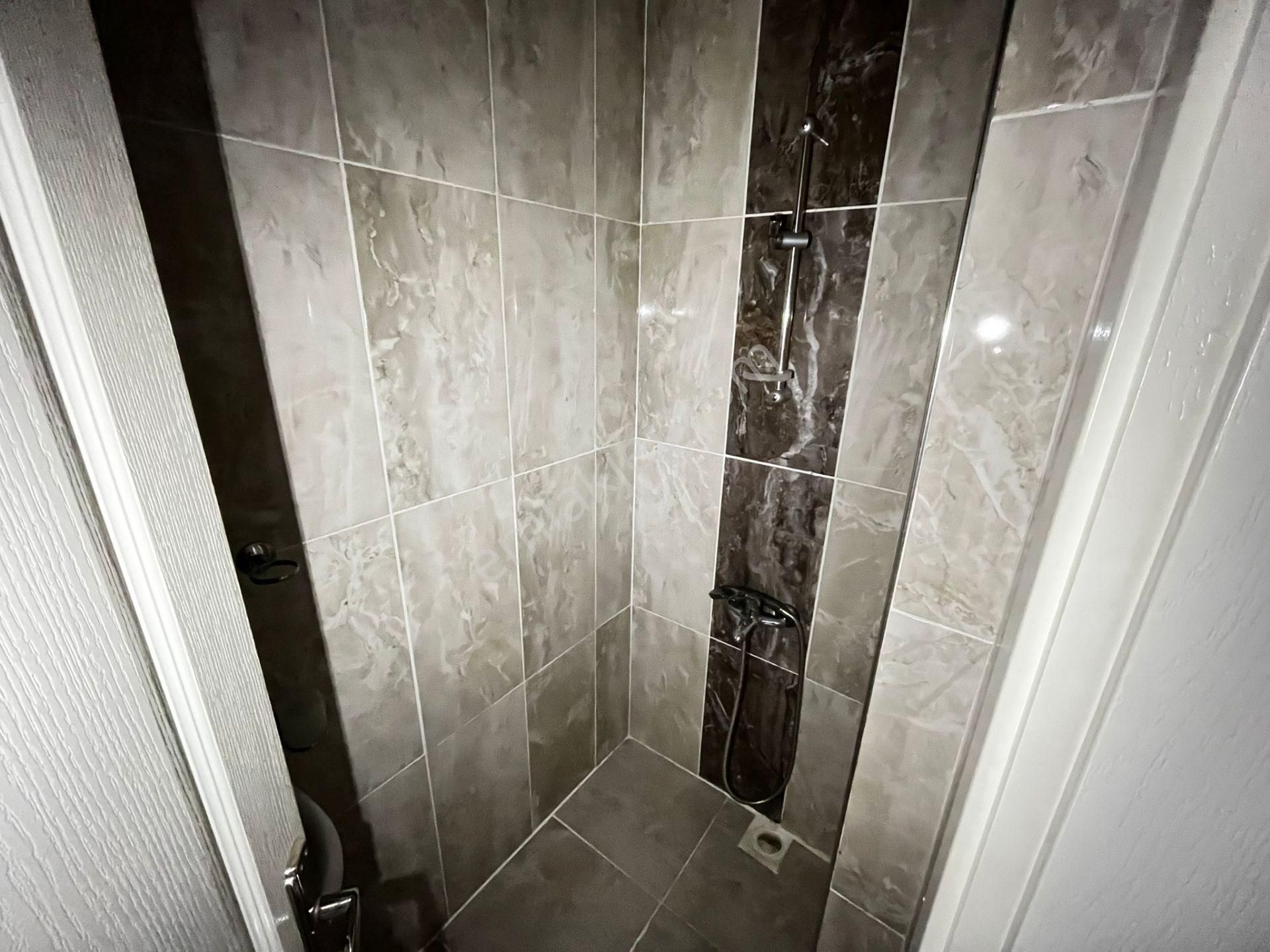 Huzur Dan Çarşı Merkezinde Kiralık 3+1 Daire - Görsel 20