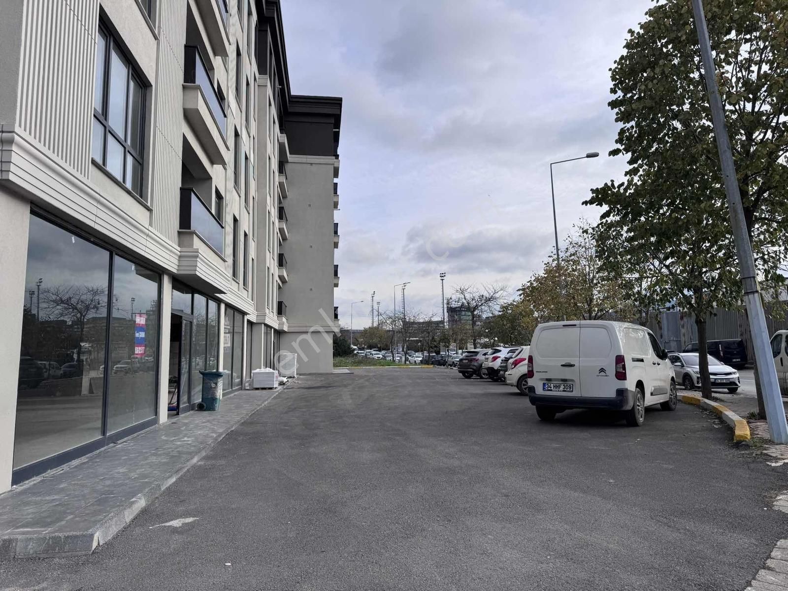 Nuvola Park'ta Kiralık Sıfır Geniş Arakat Daireler - Görsel 11