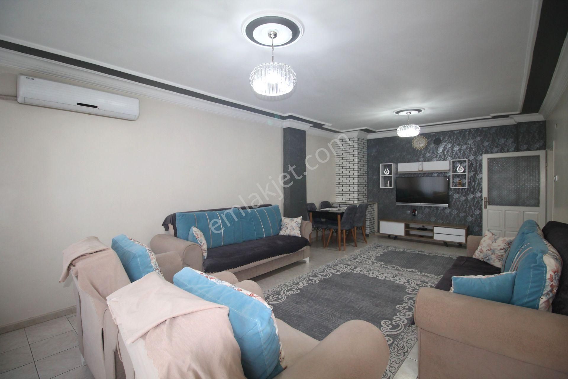 Retro’dan Aydınlıkevler’de Ara Kat Bağımsız Mutfak Geniş 4+1